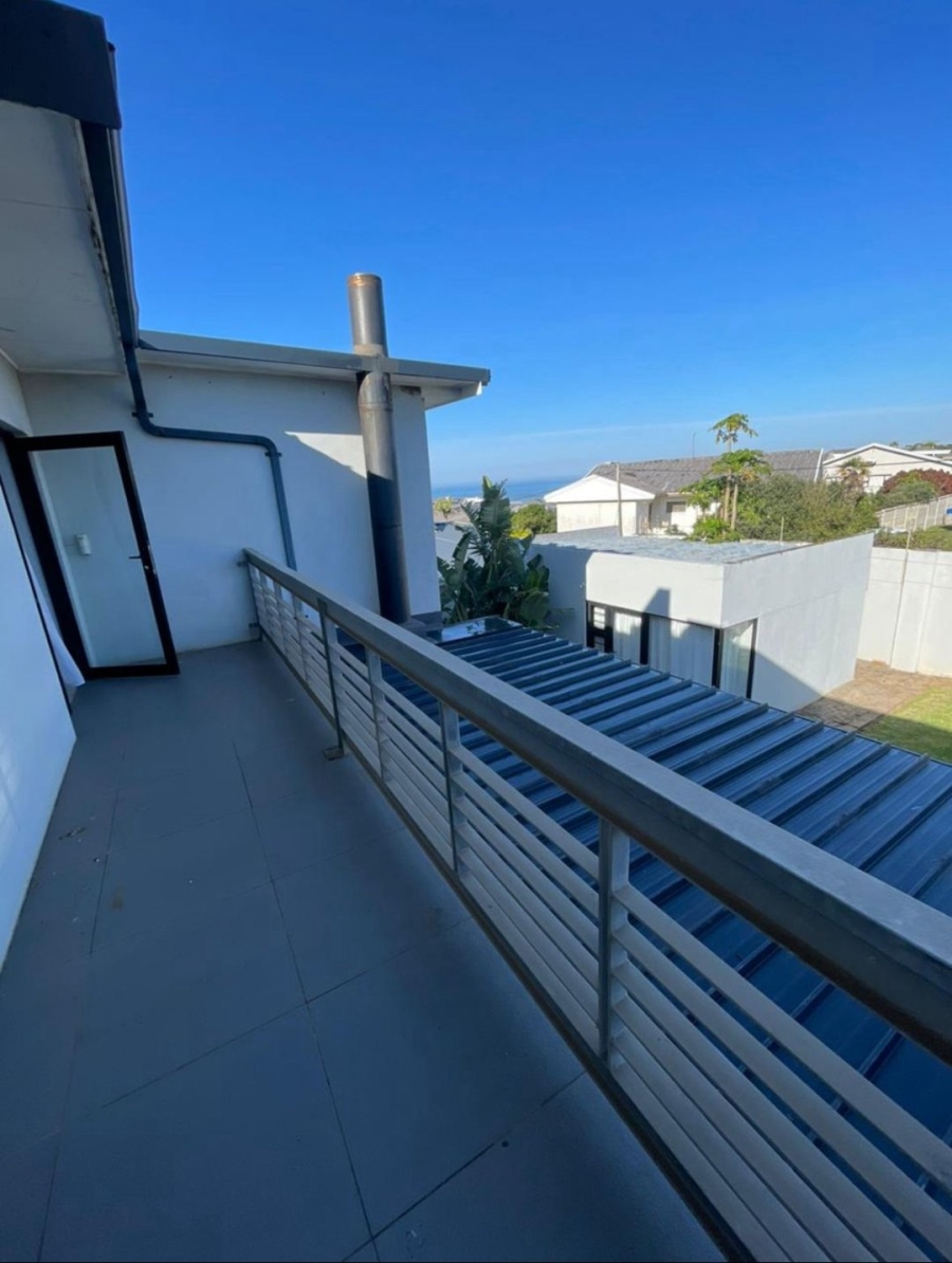 5 Bedroom Property for Sale in Gonubie Eastern Cape